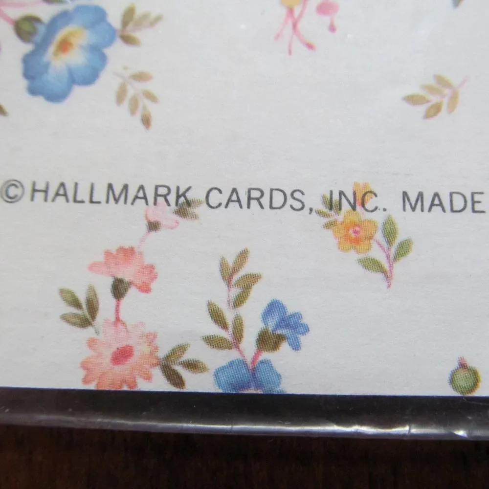 Vintage Hallmark All Occasion Gift Wrap Floral Open Package Partial Sheet Pretty